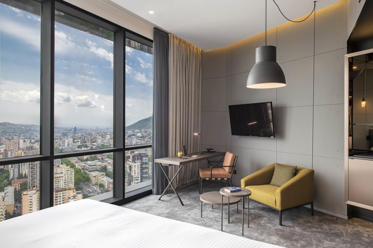 Pullman Tbilisi Axis Towers Hotel Екстериор снимка Deluxe room