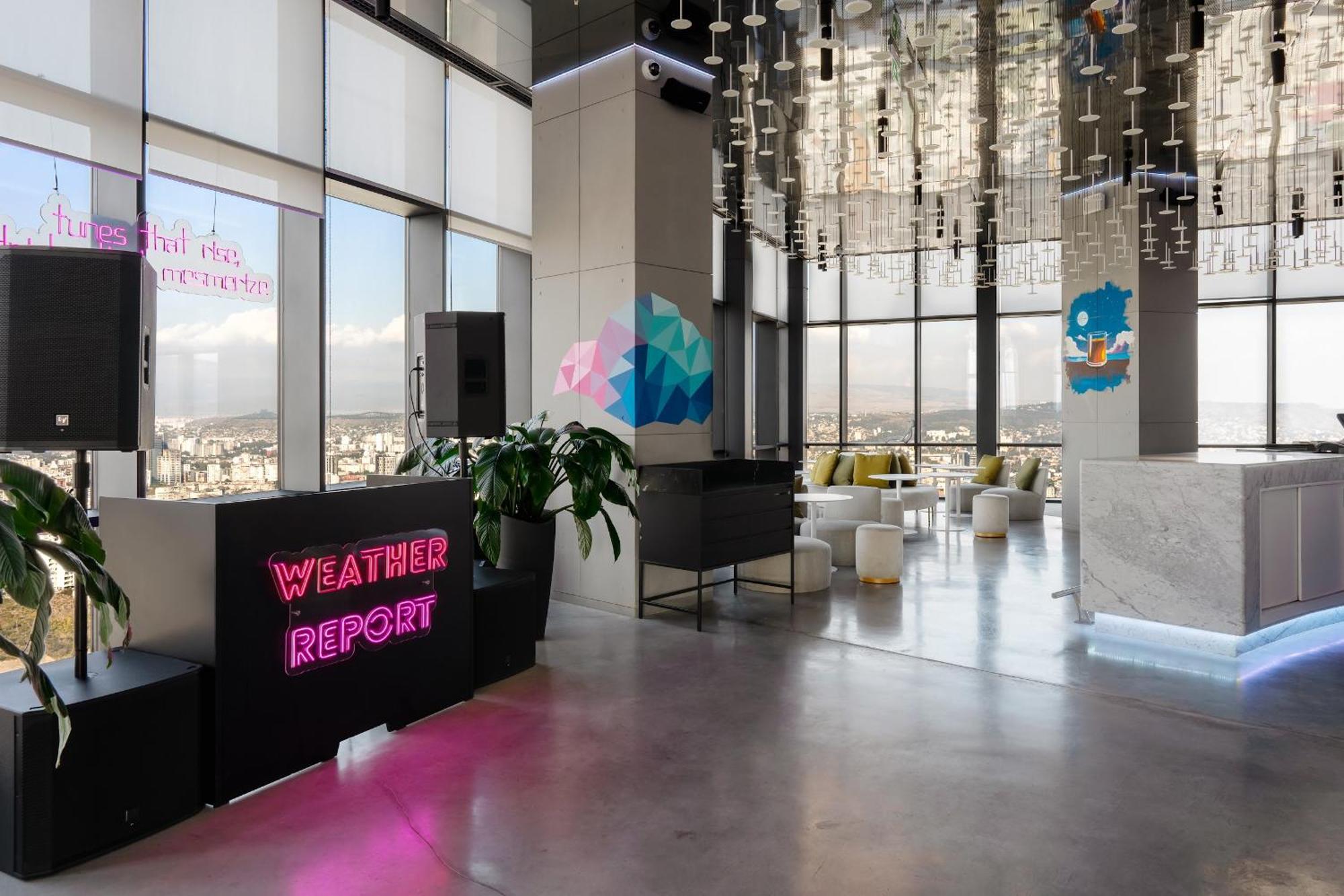 Pullman Tbilisi Axis Towers Hotel Екстериор снимка The Weather Company's headquarters in New York City